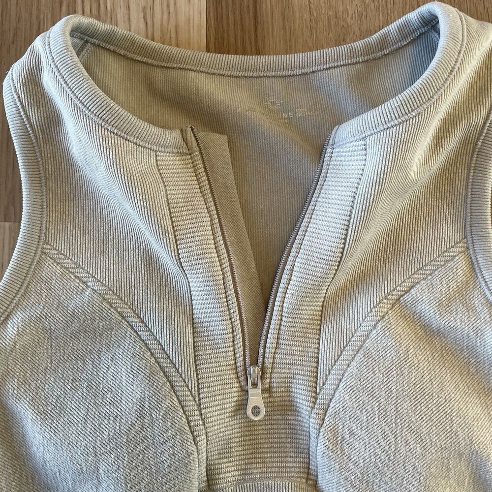 Aerie Offline Womens M Ribbed 1/4 Zip Sports Bra Crop Top Clean Girl Activewear - Picture 9 of 9
